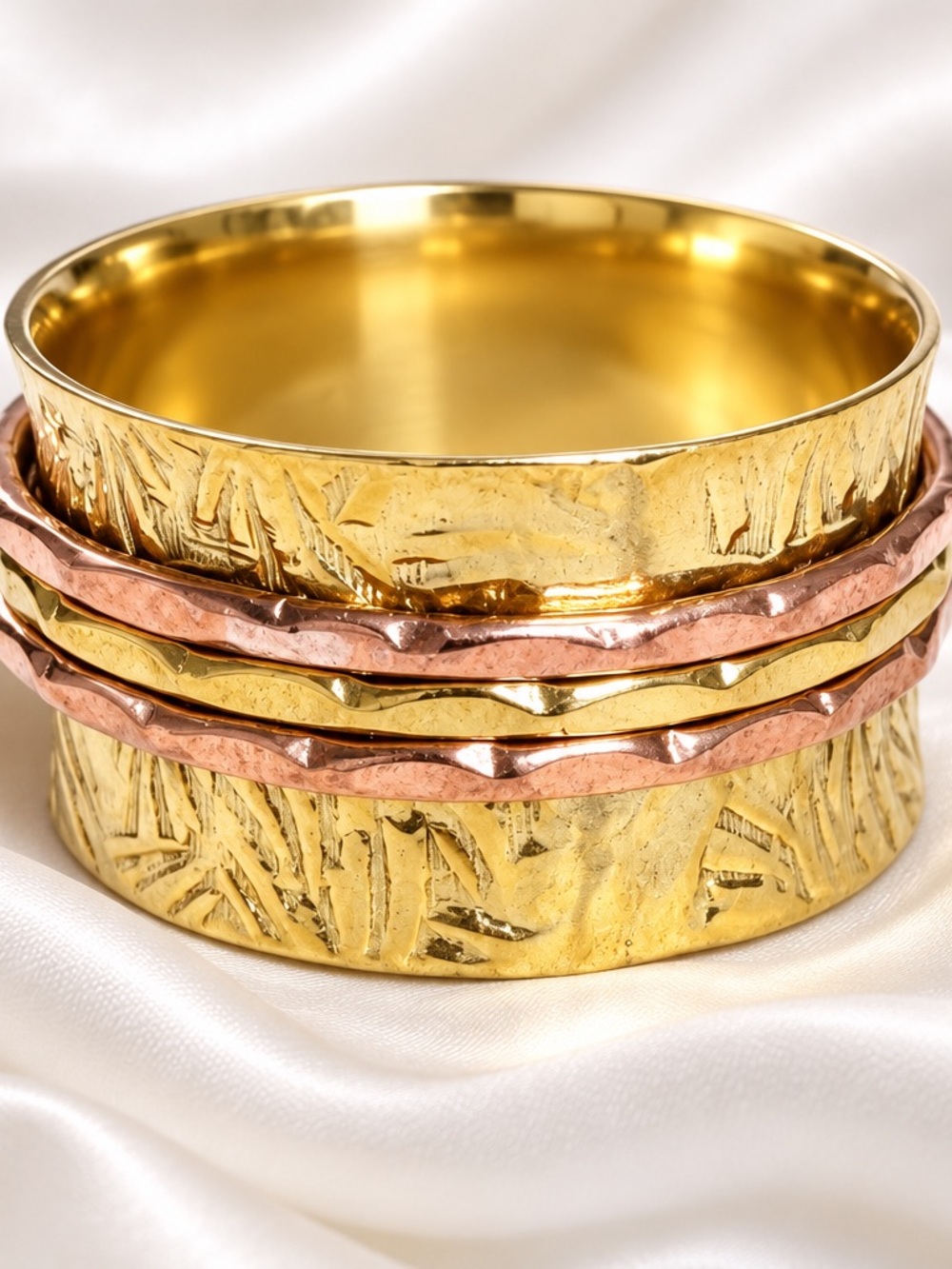 Mixed Metal Textured Spinner Ring - Stamped 925 size 11 (28)
